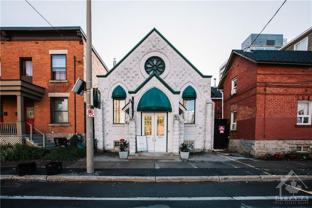 Fully furnished basement apartment in historical building - Photo 1 of 1