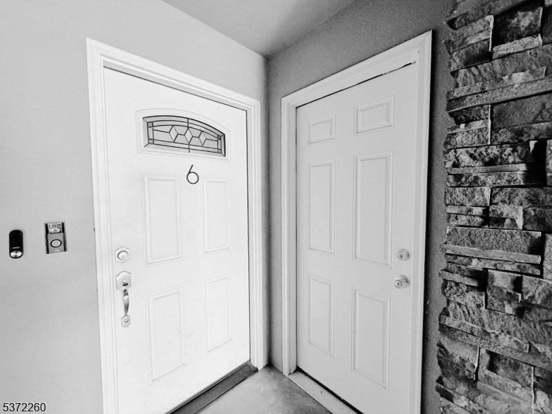 93 Prospect Street #6 - Photo 3 of 29