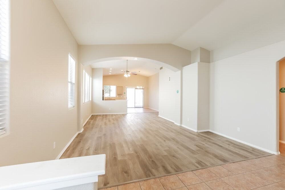 4001 E Timberline Rd - Photo 6 of 16