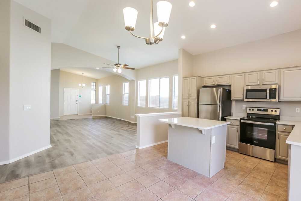 4001 E Timberline Rd - Photo 7 of 16