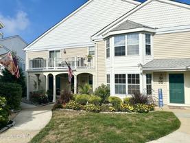 33 Tulip Ln - Photo 1 of 1
