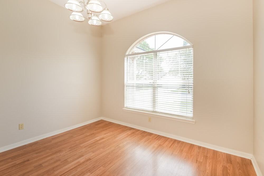 9157 Camshire Dr - Photo 4 of 16