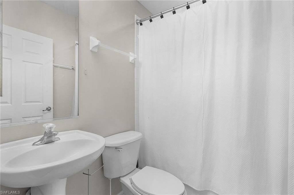 5350 Park Rd #3 - Photo 6 of 33