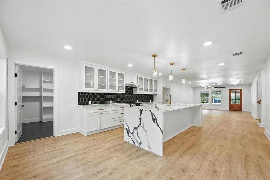 508 W White Ave - Photo 5 of 24