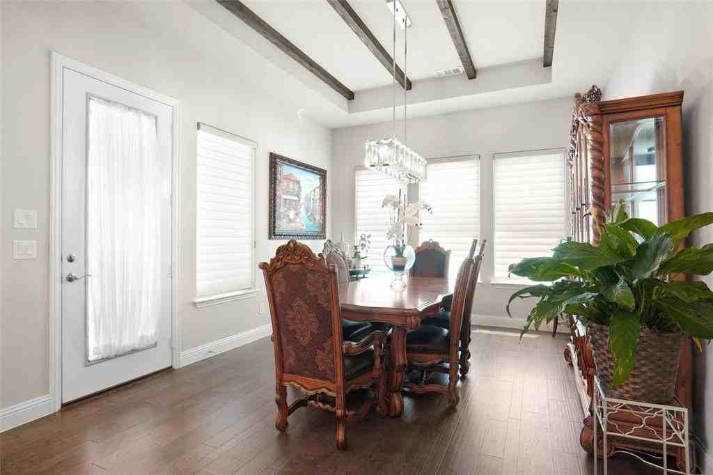 1132 Thornhill Way - Photo 5 of 18