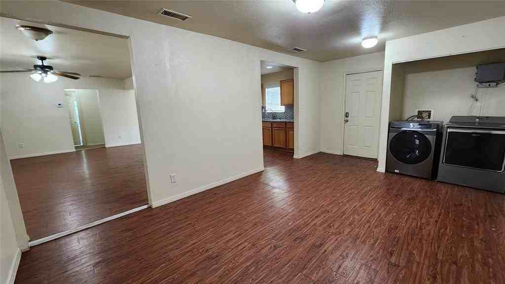 1309 Bridges Street - Photo 6 of 27