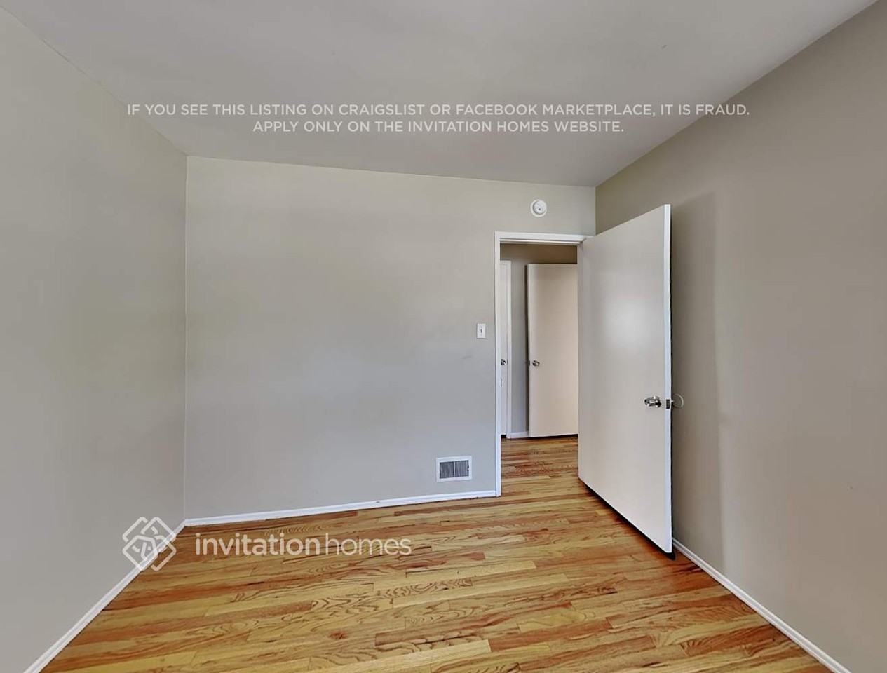 15042 Romar St - Photo 7 of 18