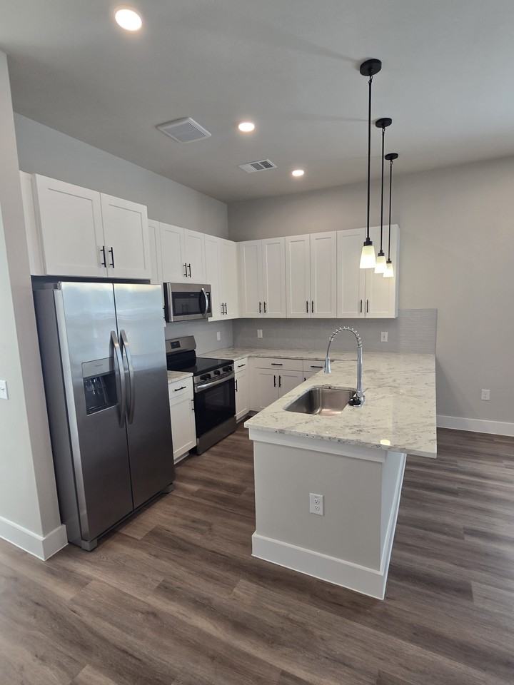 N Walnut Ave & Landa St #4 - Photo 3 of 26