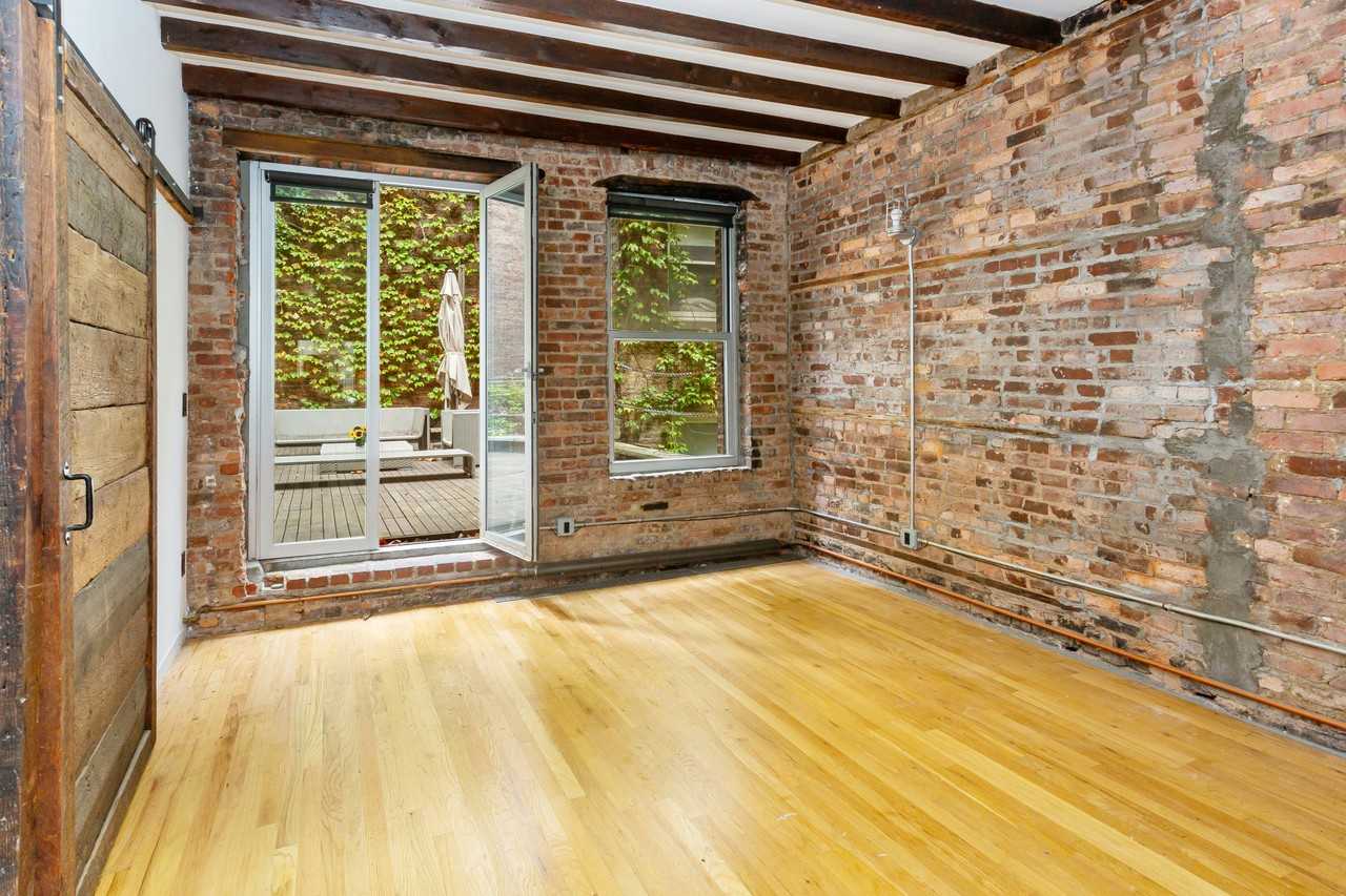 23 Prince St #2 - Photo 4 of 9