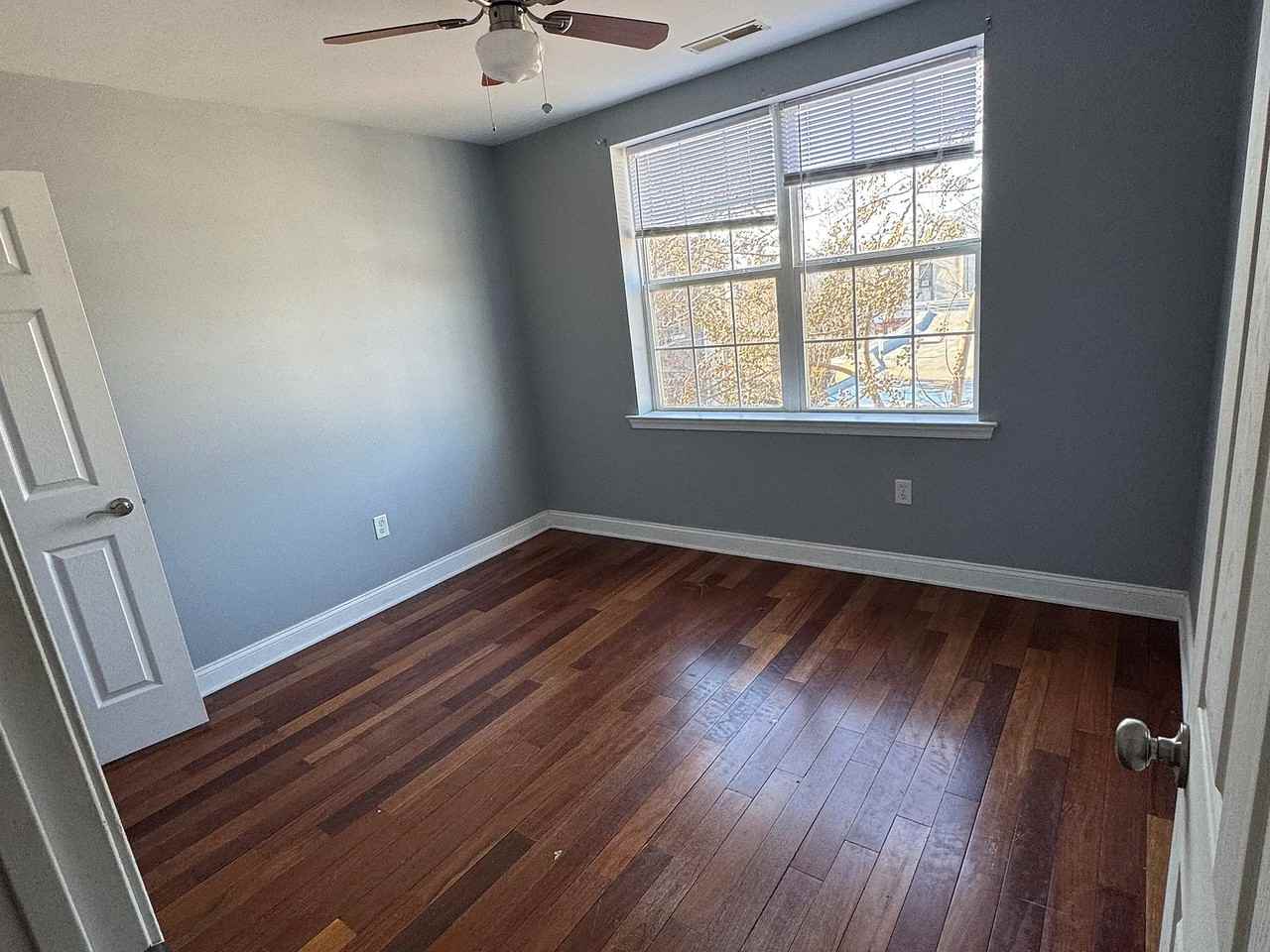 2212 North 16th Street #FL 2 - Photo 5 of 10