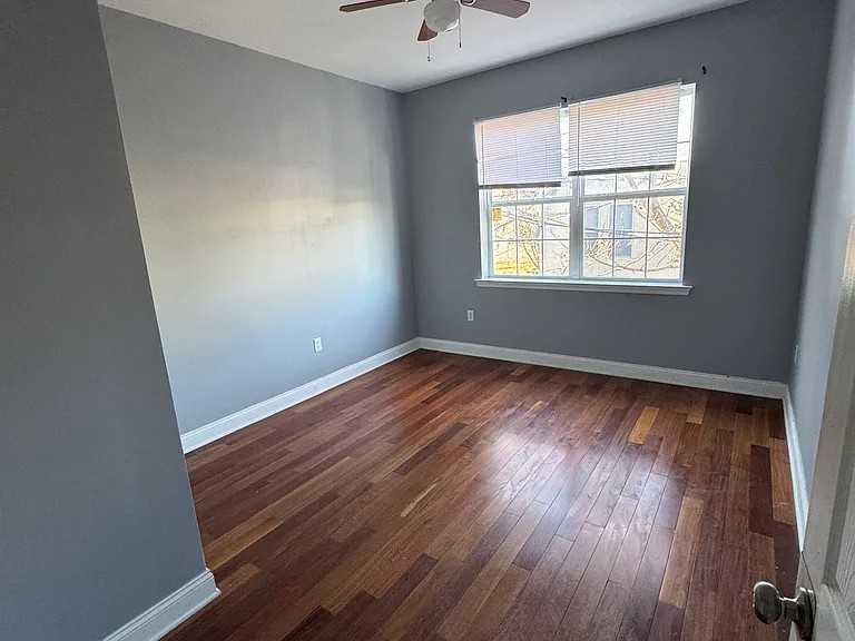 2212 North 16th Street #FL 2 - Photo 6 of 10