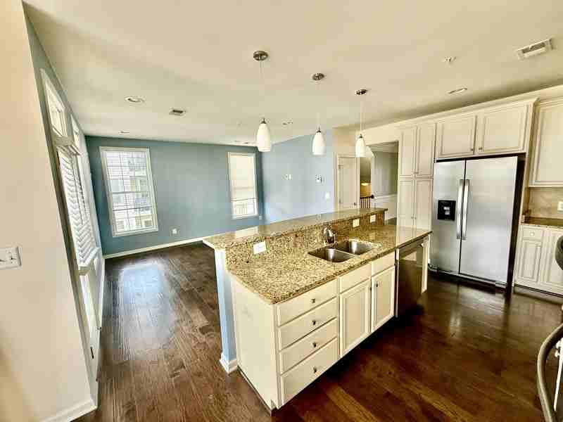 23479 Buckland Farm Ter - Photo 3 of 17