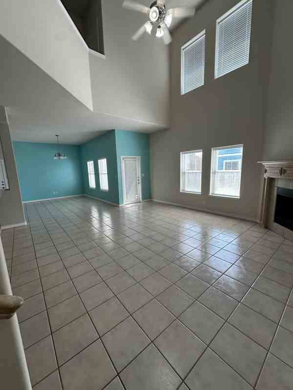 15505 Palmira Avenue #A - Photo 3 of 20