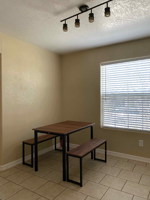 530 Belmont - Photo 6 of 19