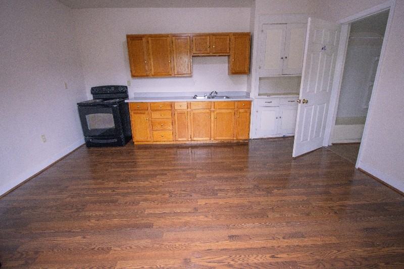 510 Baltimore St #512 - Photo 5 of 8