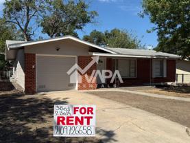 415 Craigmont Ln - Photo 1 of 1