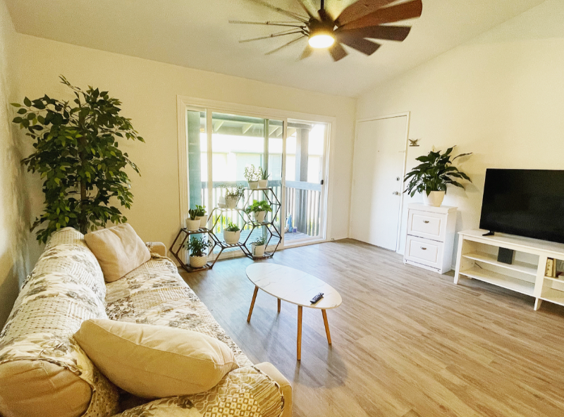 23280 Orange Avenue - Photo 2 of 6