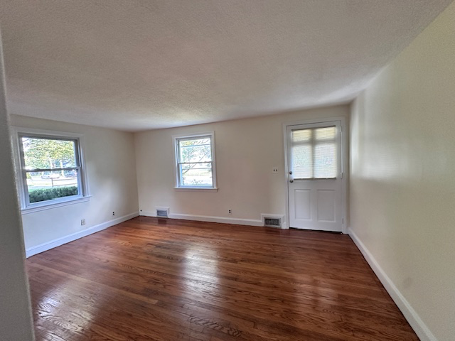 1815 Vauxhall Rd - Photo 2 of 13