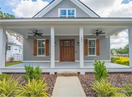 featured image of 206 Placid Rd