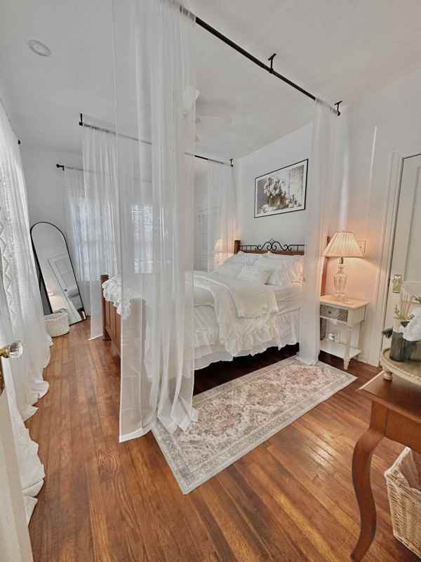 417 S Prairieville St - Photo 2 of 5