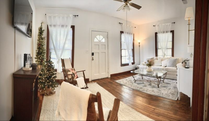 417 S Prairieville St - Photo 3 of 5