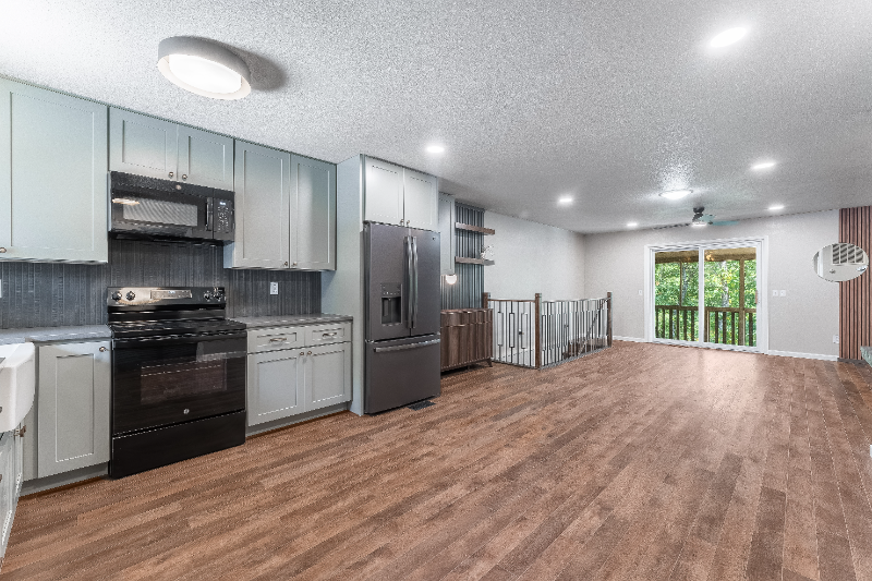 4 Gretchen Ln - Photo 2 of 6