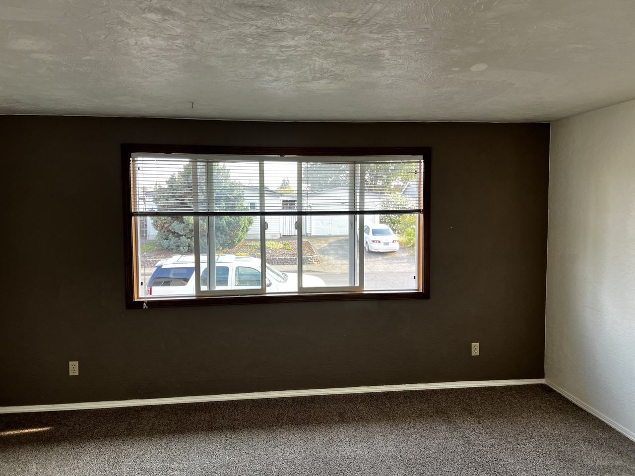 227 25th Avenue Southeast #NA - Photo 2 of 6