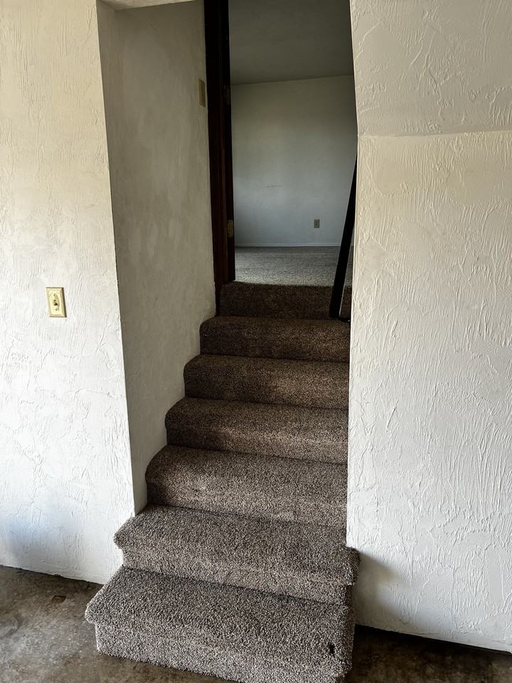 227 25th Avenue Southeast #NA - Photo 6 of 6