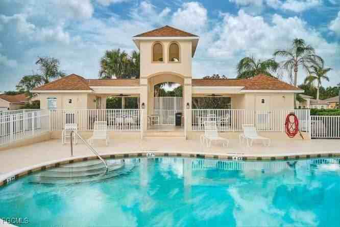 16561 Wellington Lakes Cir - Photo 4 of 37