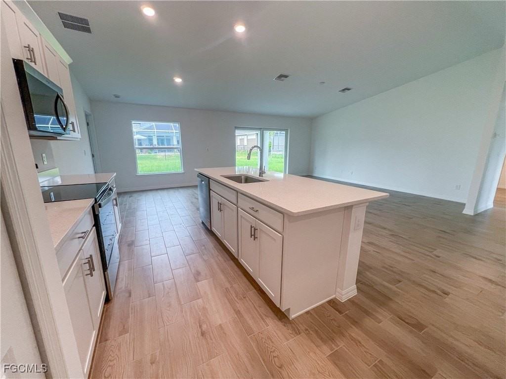 2127 Sw 12th Ave - Photo 4 of 21