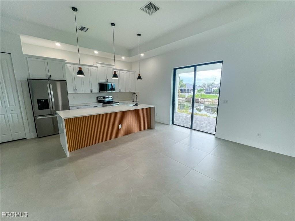 1302 Nw 13th Ter - Photo 2 of 22