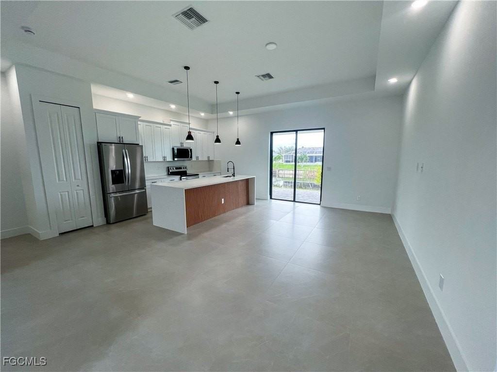 1302 Nw 13th Ter - Photo 4 of 22