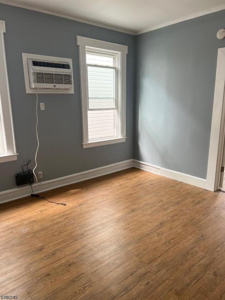 816 S 19th St #2R - Photo 5 of 18