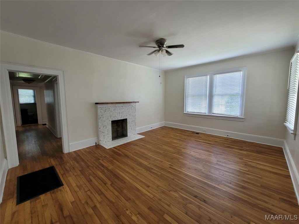 215 N Lewis St - Photo 3 of 37