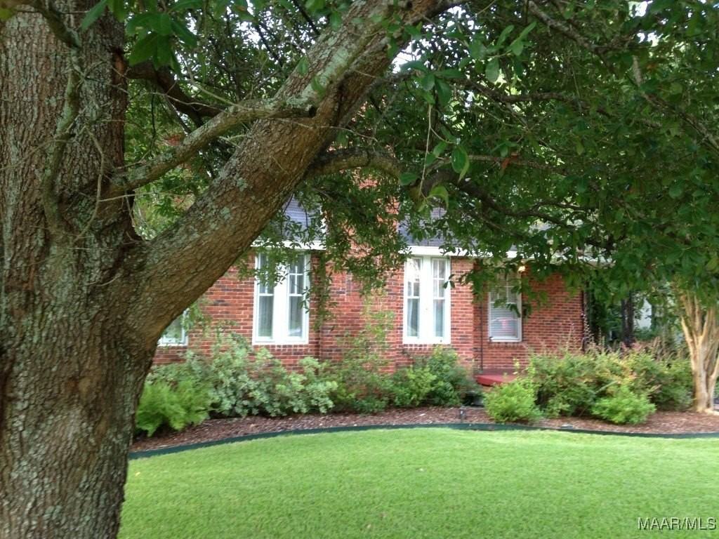 1458 Watson Ave - Photo 3 of 30