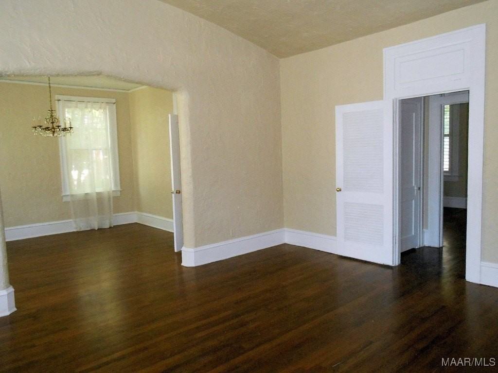 1458 Watson Ave - Photo 5 of 30