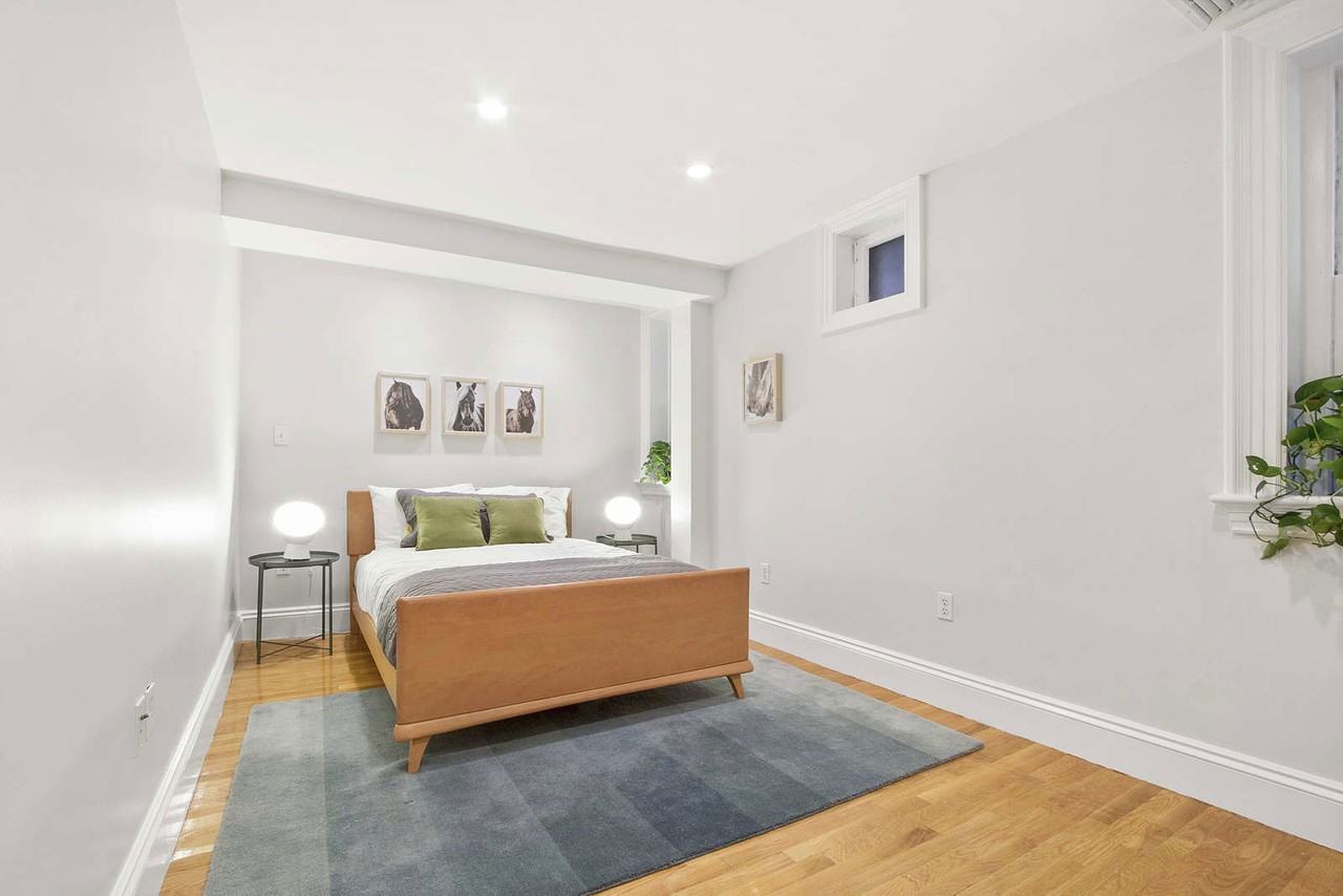 244 Beacon St #11 - Photo 7 of 8
