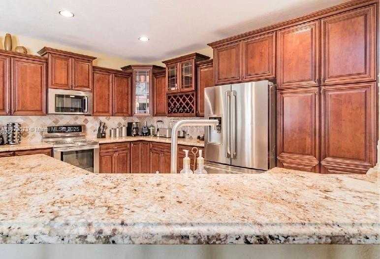 1379 Nw 166th Ave - Photo 5 of 15