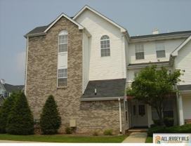 816 Plymouth Rd - Photo 1 of 1