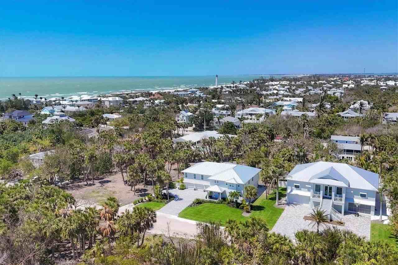 355 Barbarosa St - Photo 5 of 48