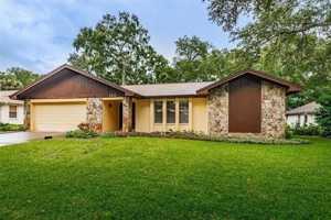 featured image of 124 Mayfair Cir W