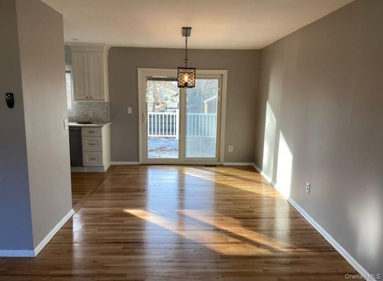 8 Maryanne Ave - Photo 4 of 17