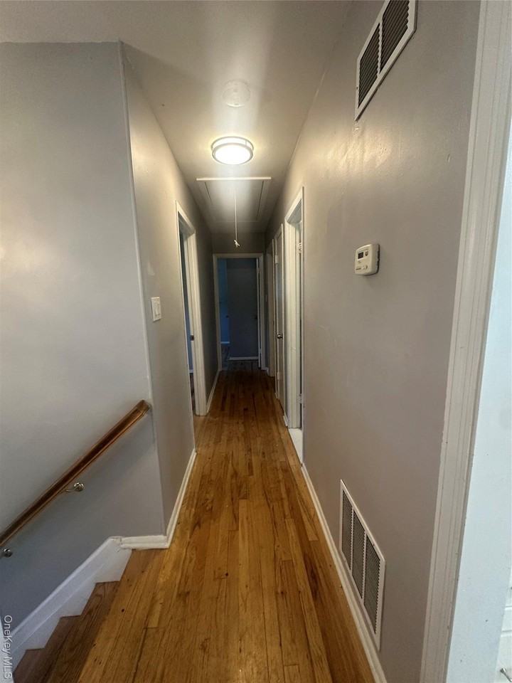 8 Maryanne Ave - Photo 6 of 17