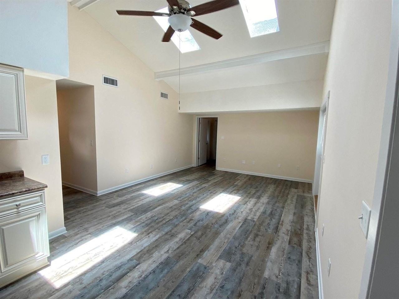 41 Bramble St - Photo 4 of 15