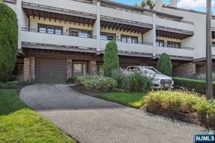 82 Meadowview Ct - Photo 1 of 1