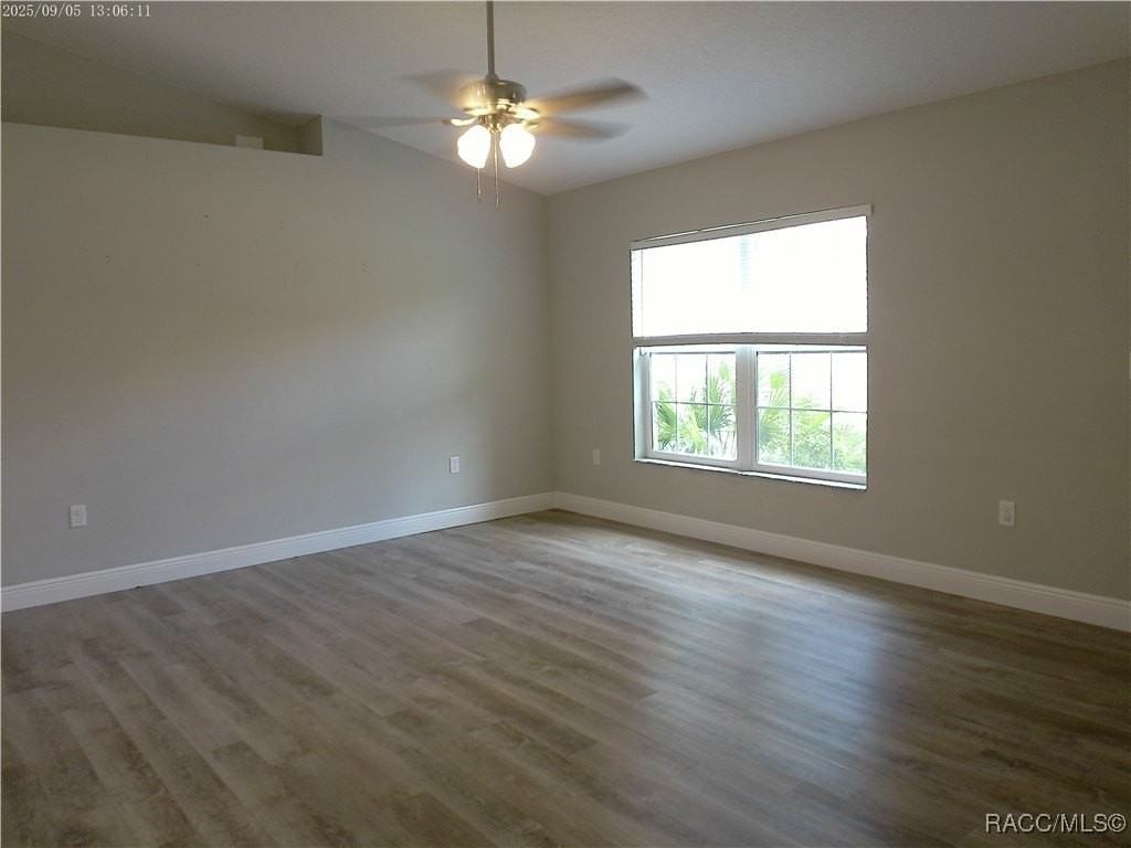 9252 N Agatha Dr - Photo 3 of 31