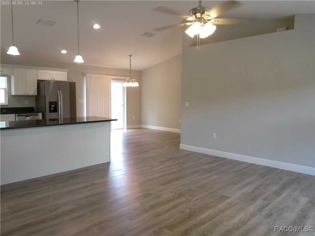 9252 N Agatha Dr - Photo 4 of 31