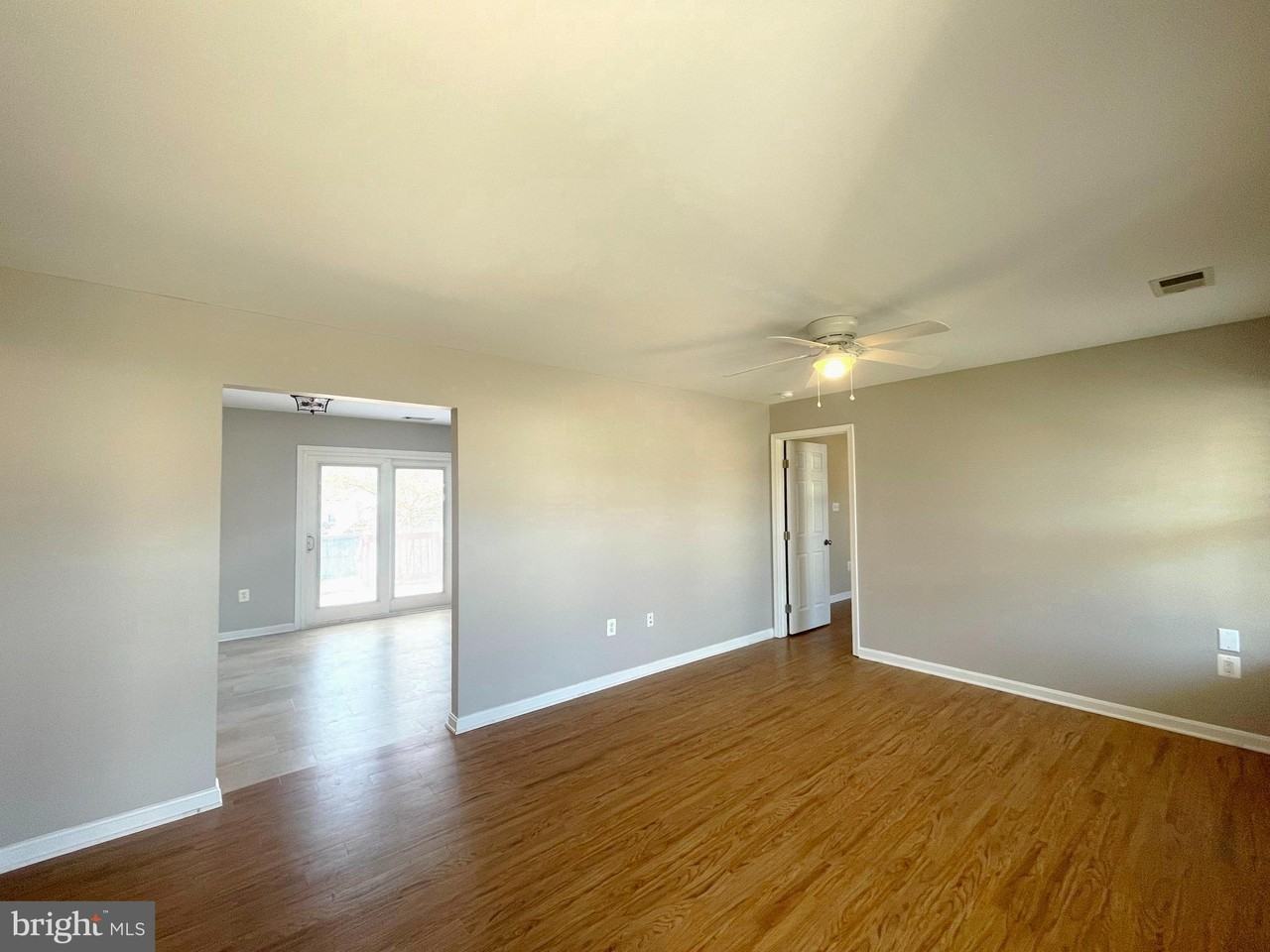 813 Yardley Drive - Photo 3 of 19