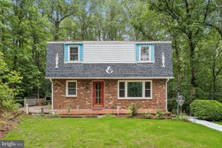 275 Castle Dr - Photo 1 of 1