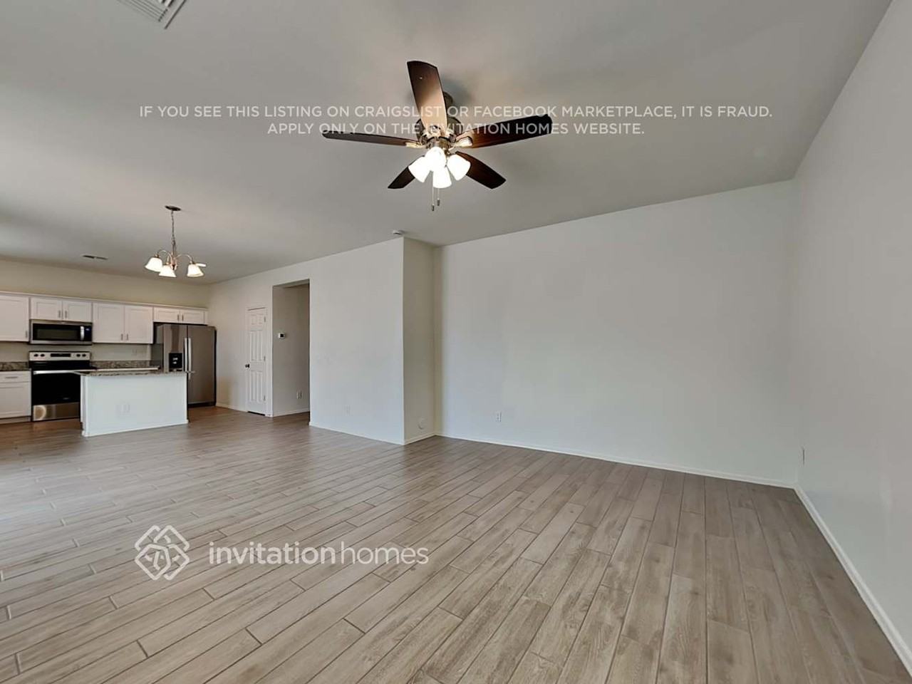 18190 W Ida Ln - Photo 3 of 24